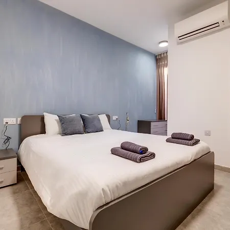 Urban Oasis 3Br Duplex In A Prime Location San Gwann Exterior photo
