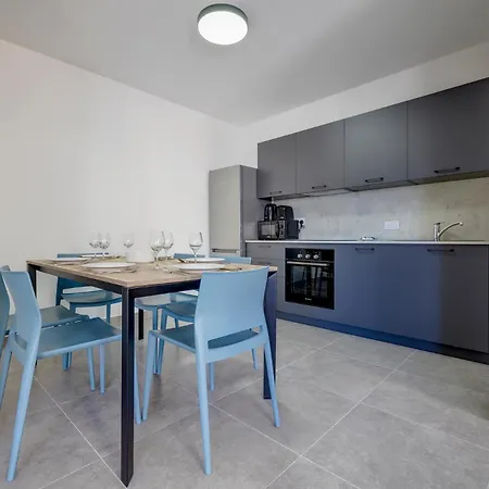 Urban Oasis 3Br Duplex In A Prime Location San Gwann Exterior photo