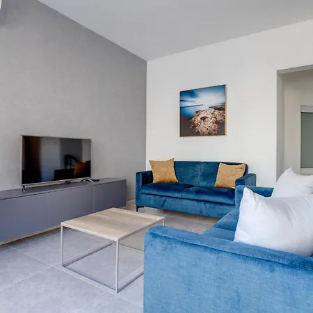 Urban Oasis 3Br Duplex In A Prime Location San Gwann Exterior photo