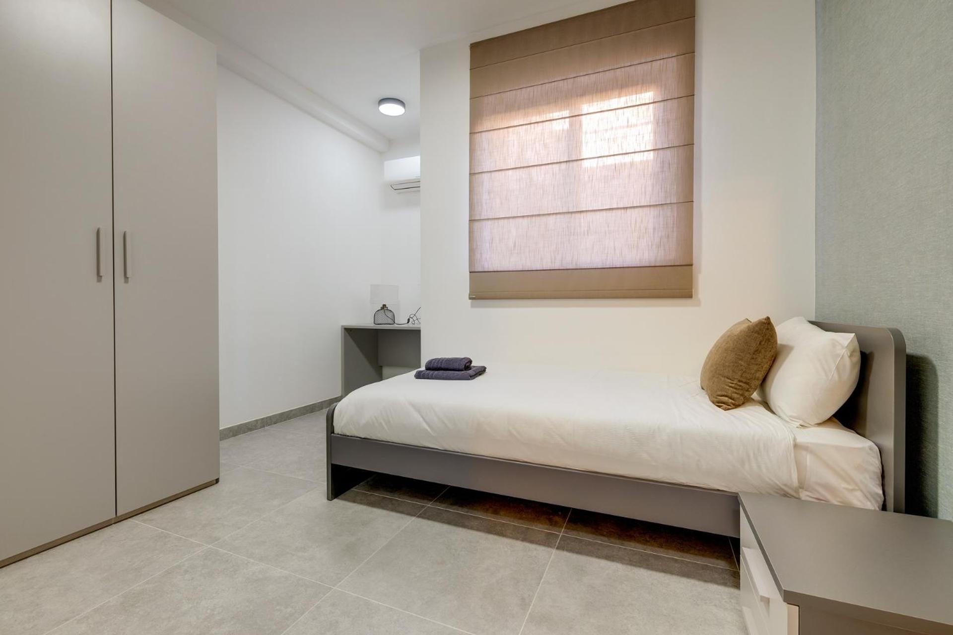 Urban Oasis 3br Duplex In A Prime Location Apartment