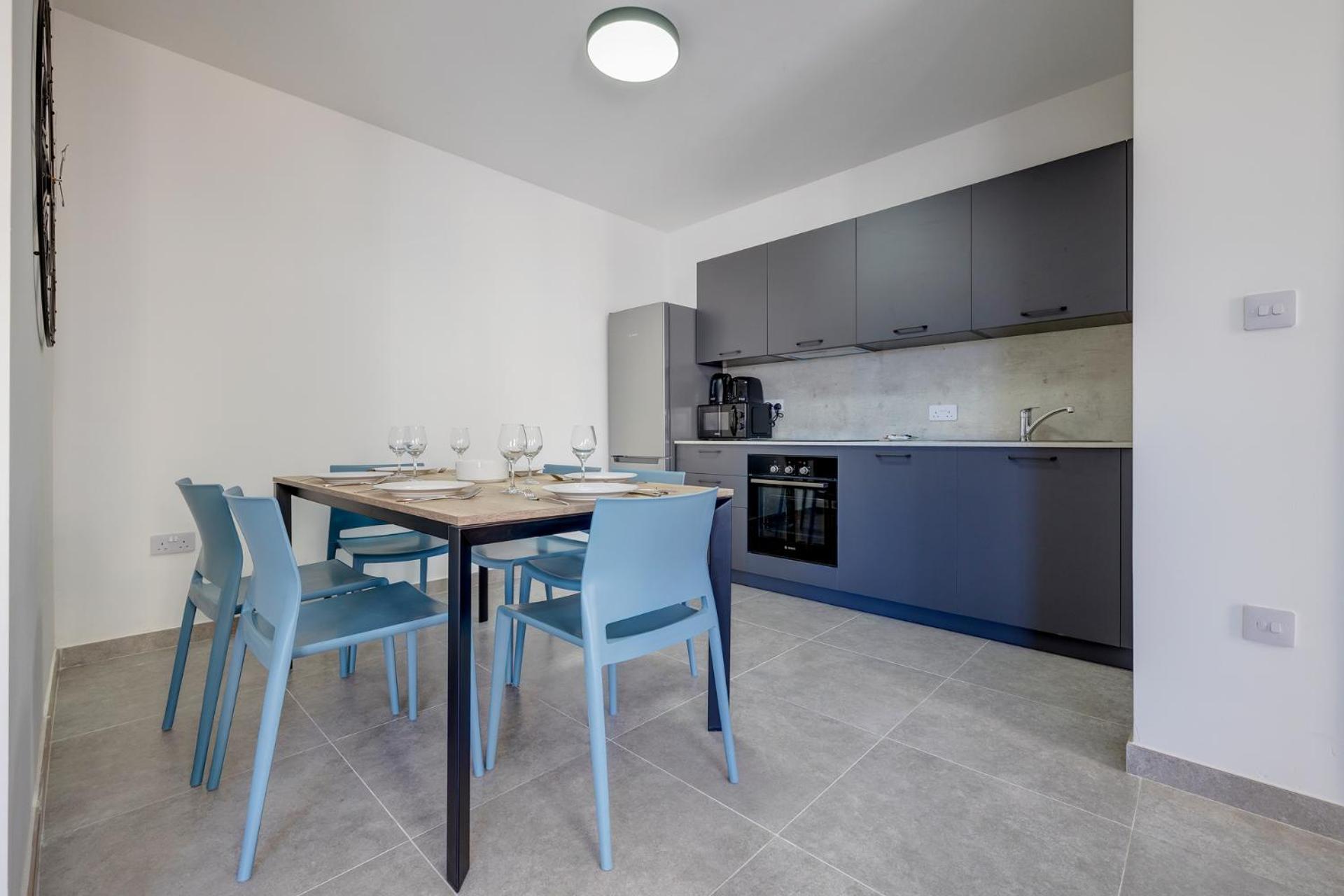 Urban Oasis 3br Duplex In A Prime Location * San Gwann
