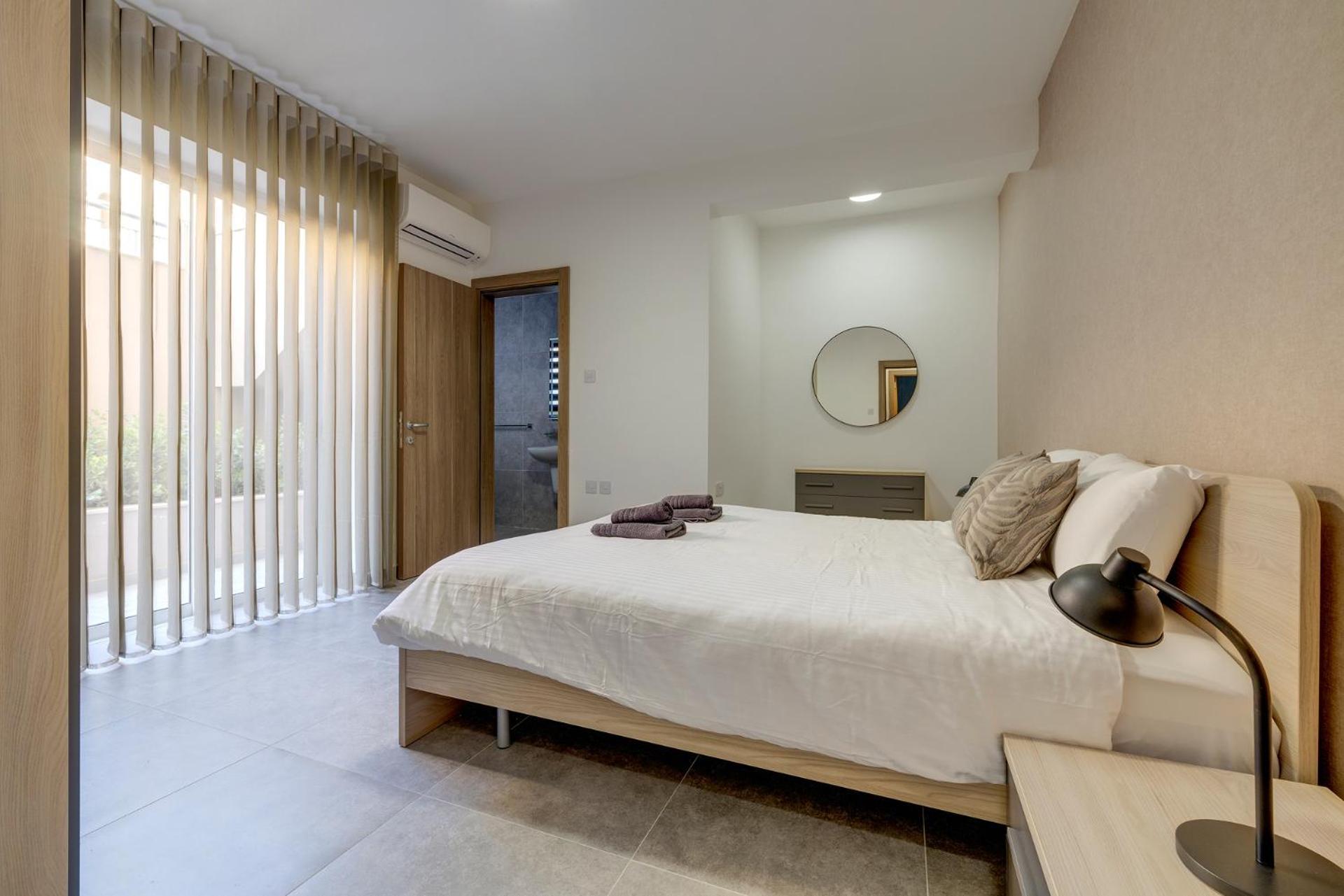 Urban Oasis 3br Duplex In A Prime Location Apartment San Gwann